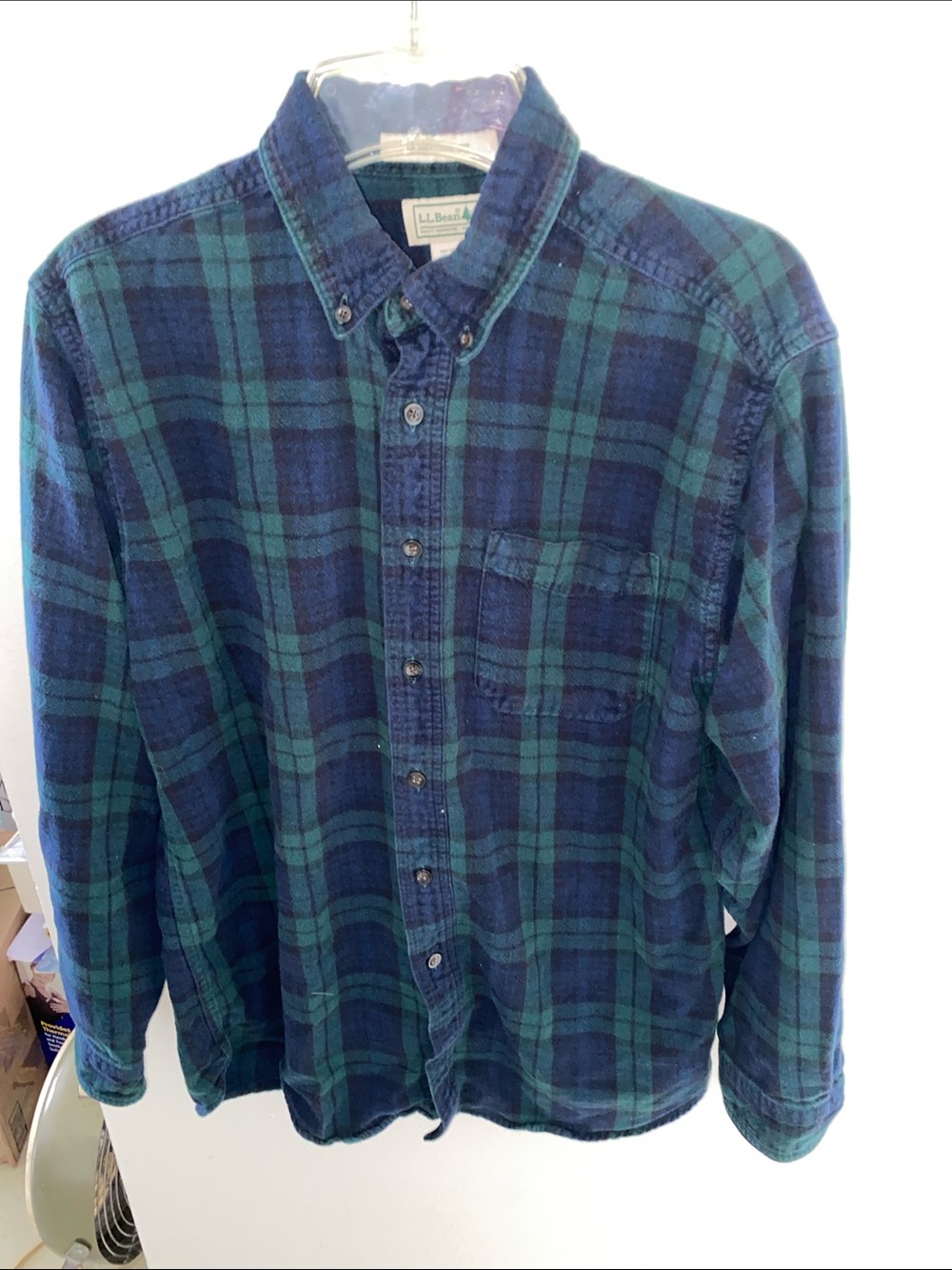 2 L.L. Bean Green and Blue Plaid Long-Sleeve Button-Down Shirt M